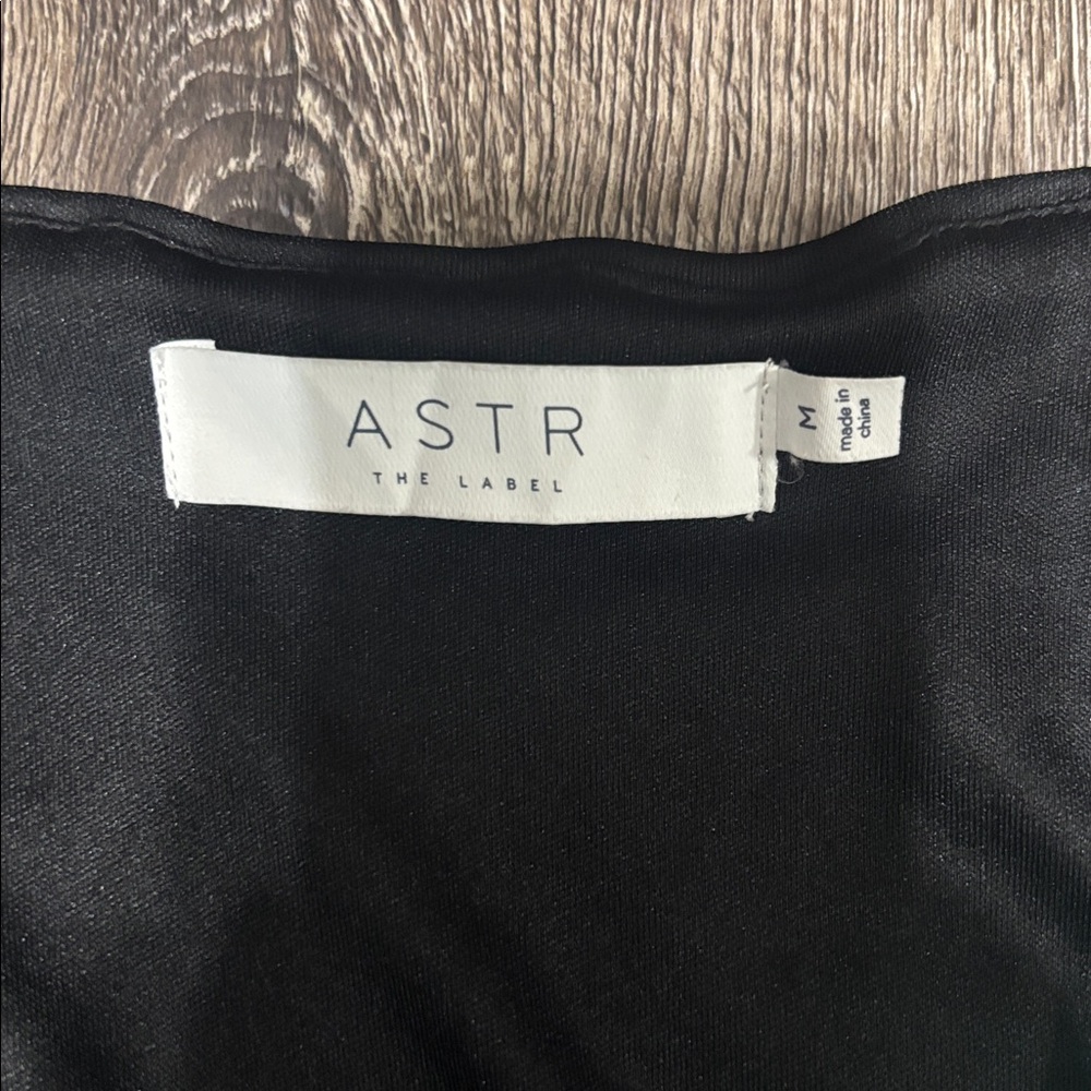 Astr “Nix” green sequin crop top, medium, new without tags - Picture 7 of 7